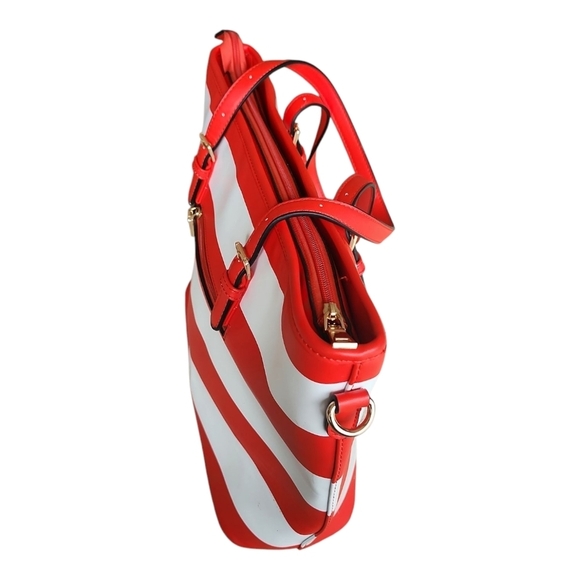 Red & White Striped Canvas Beach Tote Gold Chain Crossbody - Picture 4 of 12